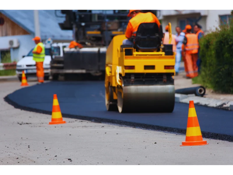 Pavement asphalt trucks
